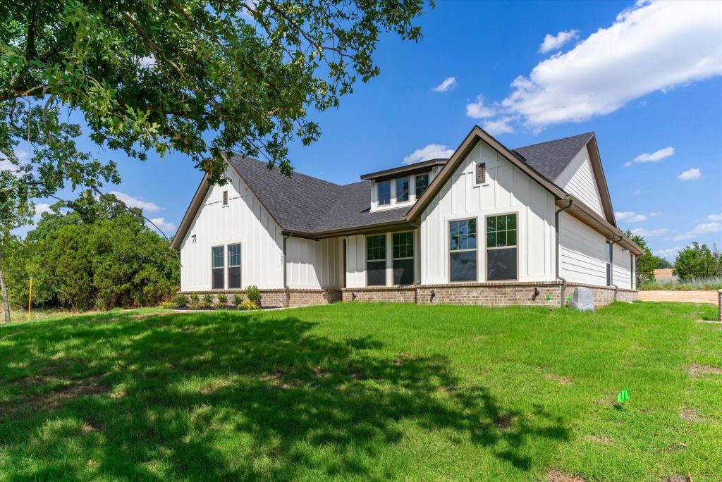 1001 Leo Lane, Poolville, TX 76487 — photo 1