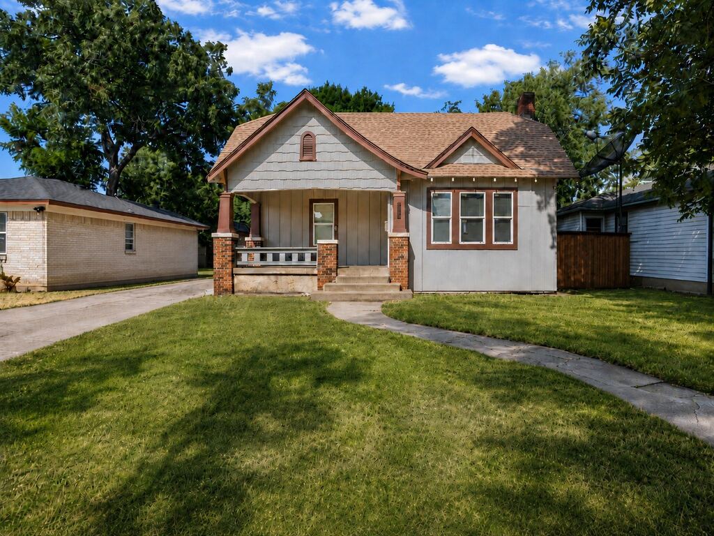 719 N Barnett Avenue, Dallas, TX 75211 — photo 1