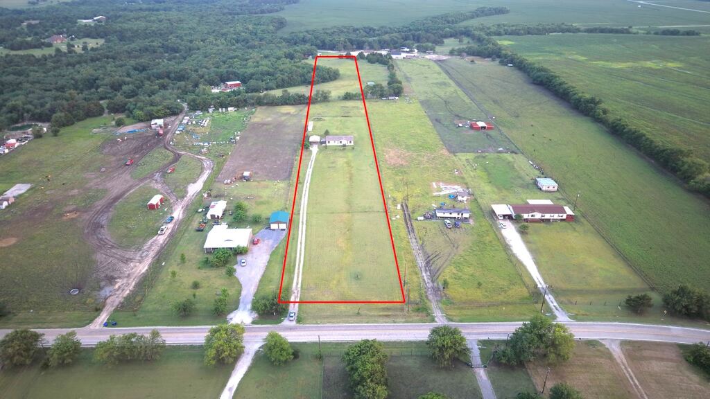 8344 Fm 697, Whitewright, TX 75491 — photo 1