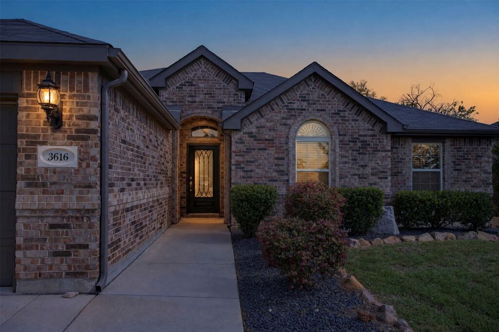 3616 Meadowtrail Lane