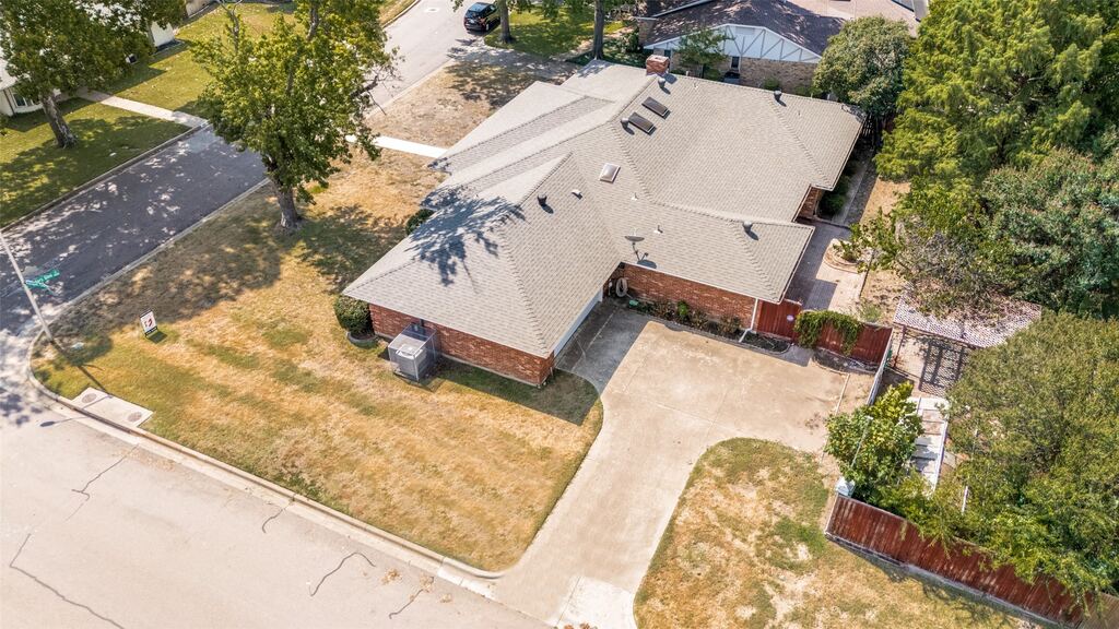 9015 Hunters Glen Trail, Fort Worth, TX 76120 — photo 1