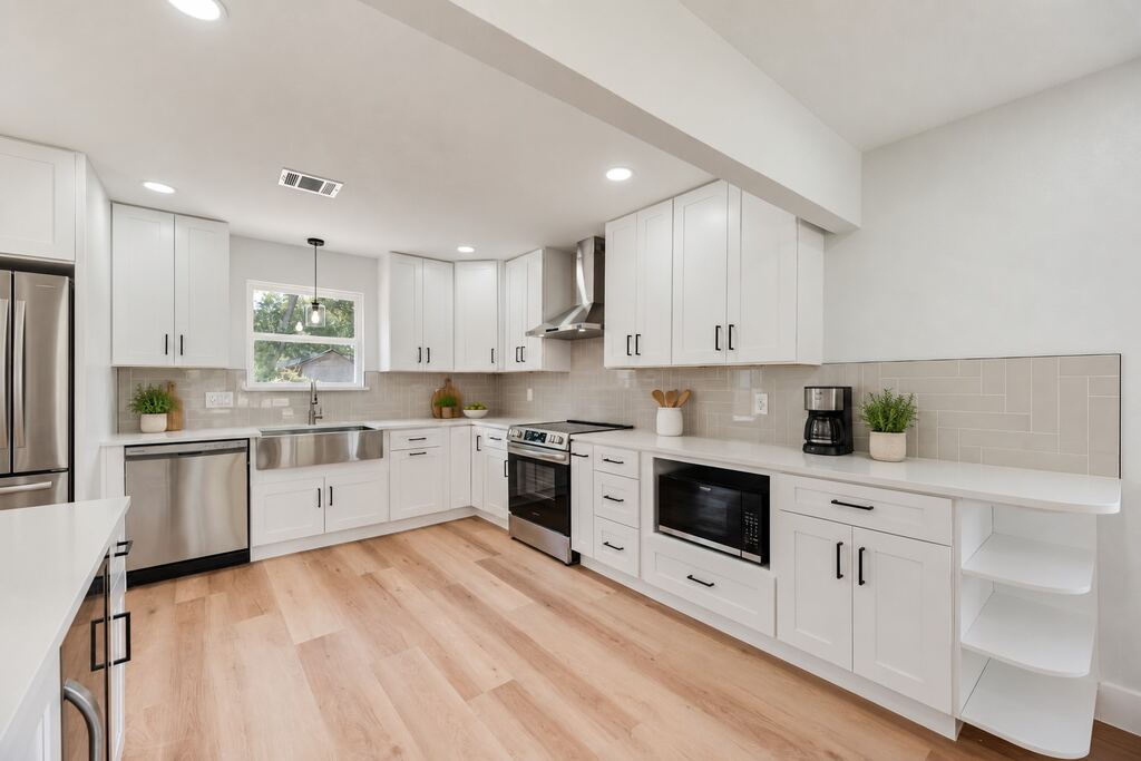 3815 Harlingen Street, Dallas, TX 75212 — photo 1