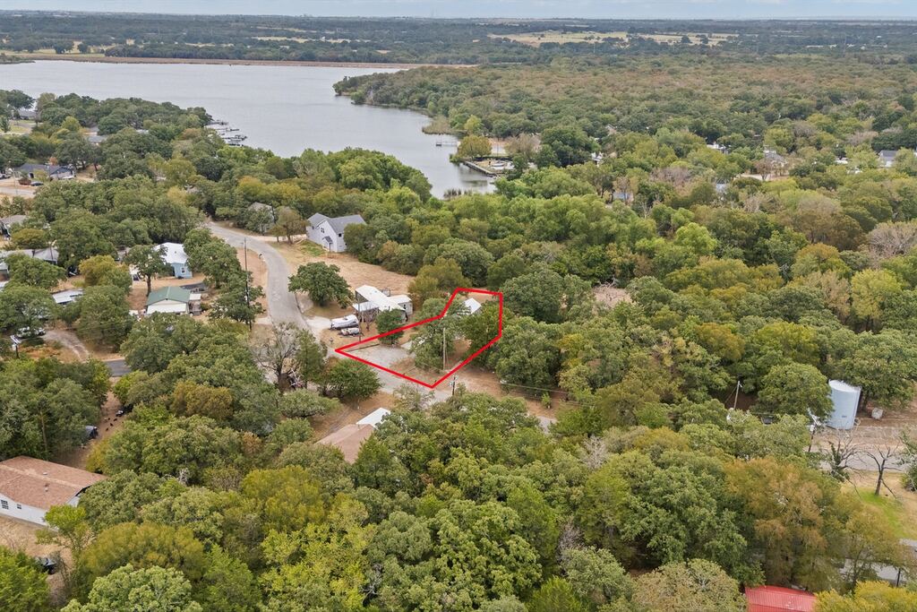 292 Chambers Drive, Alvarado, TX 76009 — photo 1
