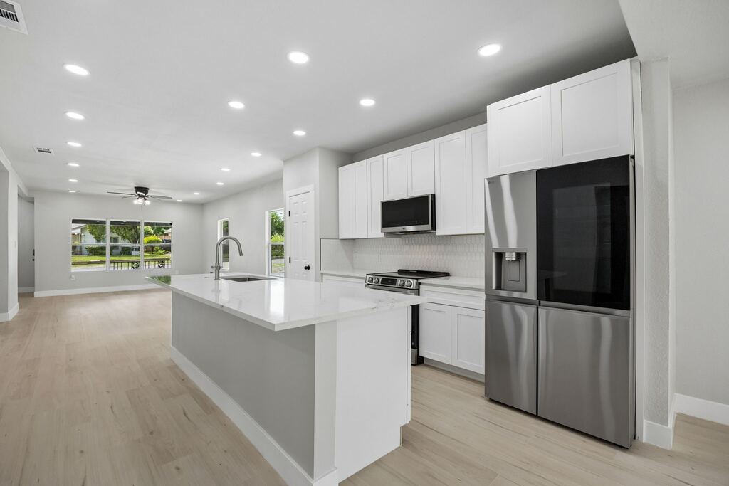 312 Leads Street, Dallas, TX 75203 — photo 1