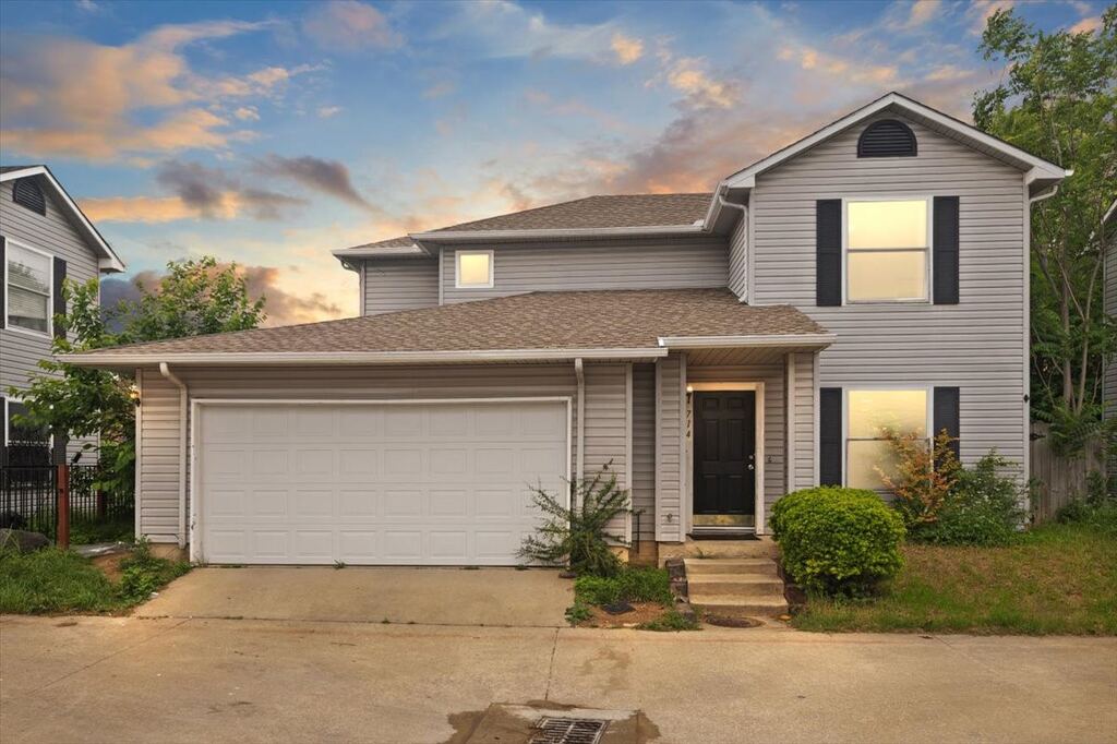 714 Jalisco Plaza, Dallas, TX 75211 — photo 1