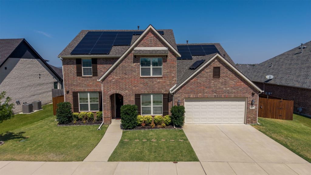 6916 Talon Drive, Fort Worth, TX 76179 — photo 1