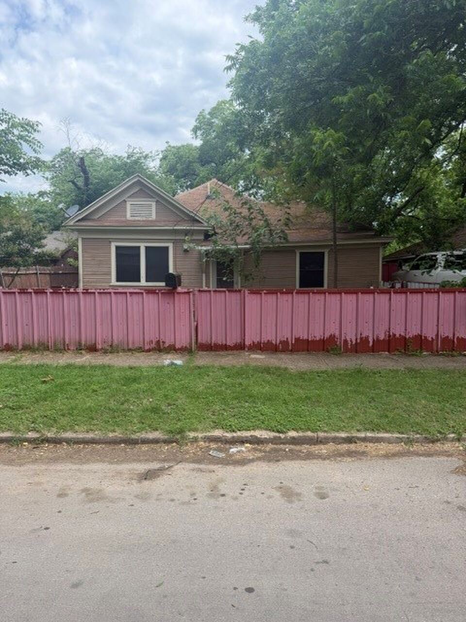417 W Brooklyn Avenue, Dallas, TX 75208 — photo 1