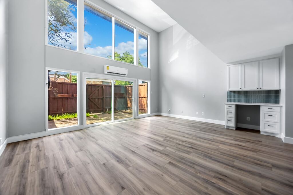 6007 E University Boulevard 132, Dallas, TX 75206 — photo 1