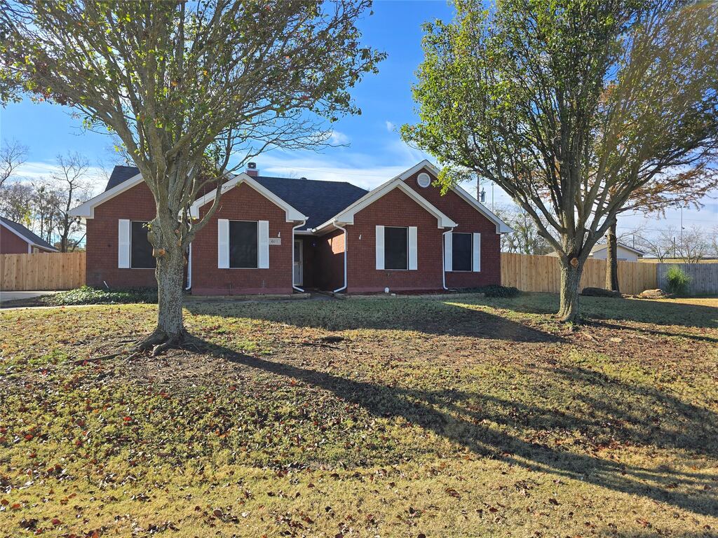 601 Preston Glen, Gunter, TX 75058 — photo 1