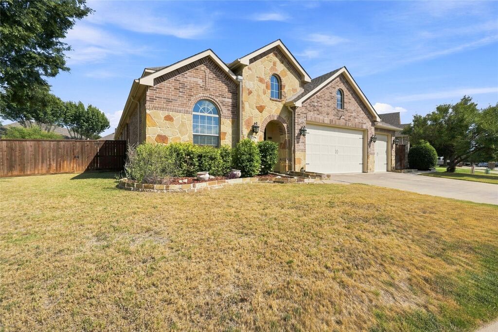 9452 Drovers View Trail, Fort Worth, TX 76131 — photo 1