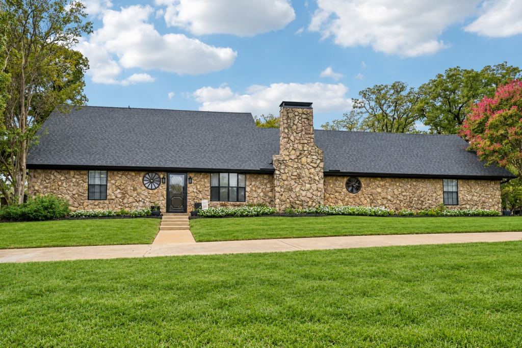 180 N Woodland Trail, Double Oak, TX 75077 — photo 1