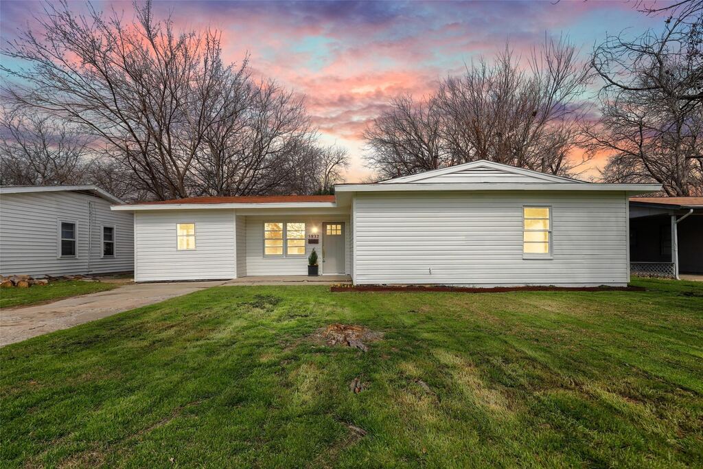 5832 Tracyne Drive, Westworth Village, TX 76114 — photo 1
