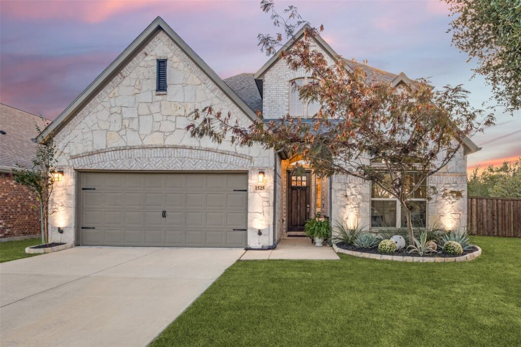 1525 Biltmore Drive, Garland, TX 75040 — photo 1