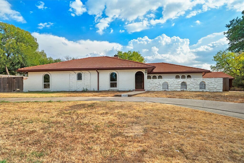 6020 Lantana Lane, Fort Worth, TX 76112 — photo 1