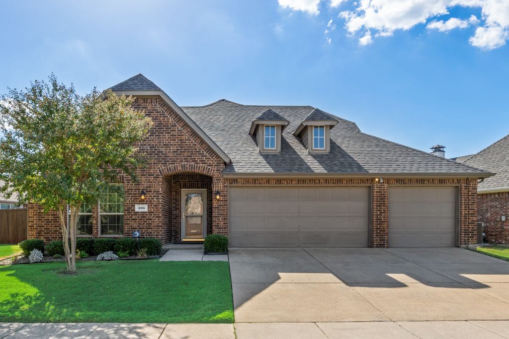 495 Oak Hills Lane