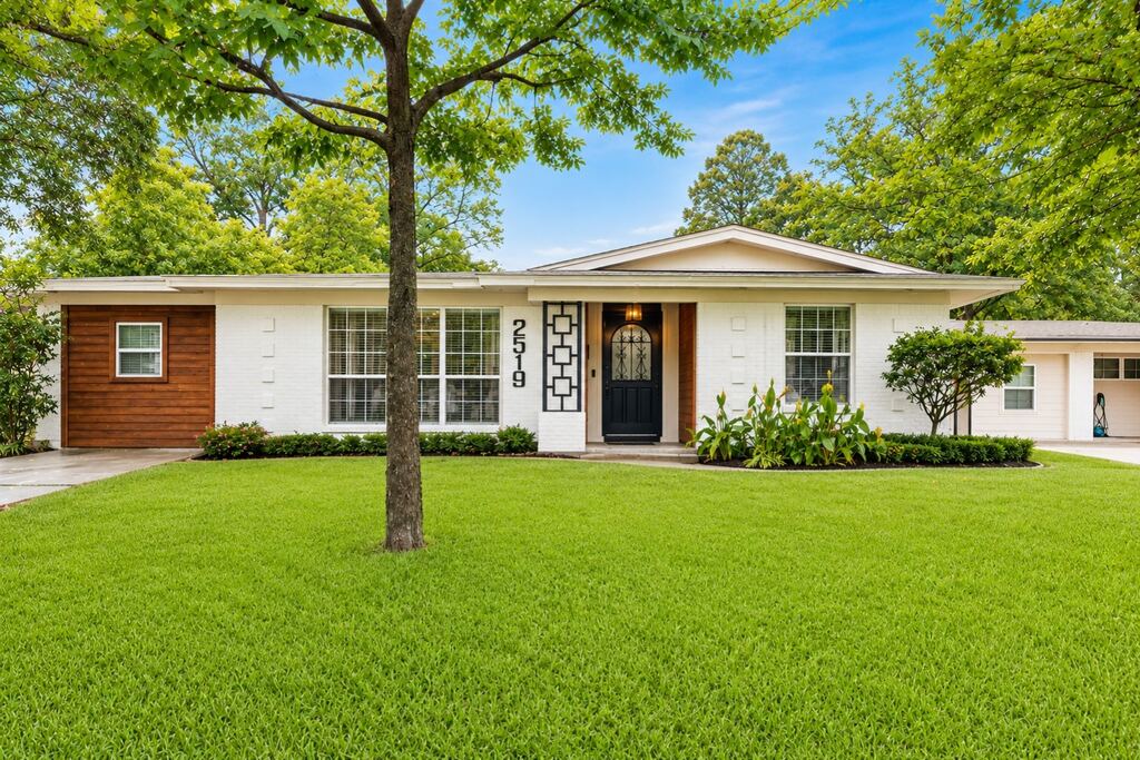2519 Highwood Drive, Dallas, TX 75228 — photo 1