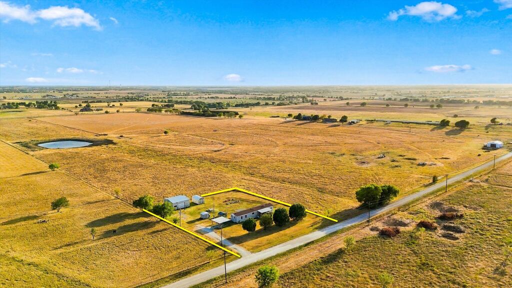 934 Elm Grove Road, Valley View, TX 76272 — photo 1