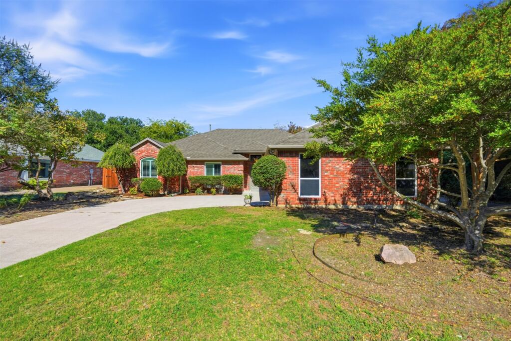 2418 Riverview Drive