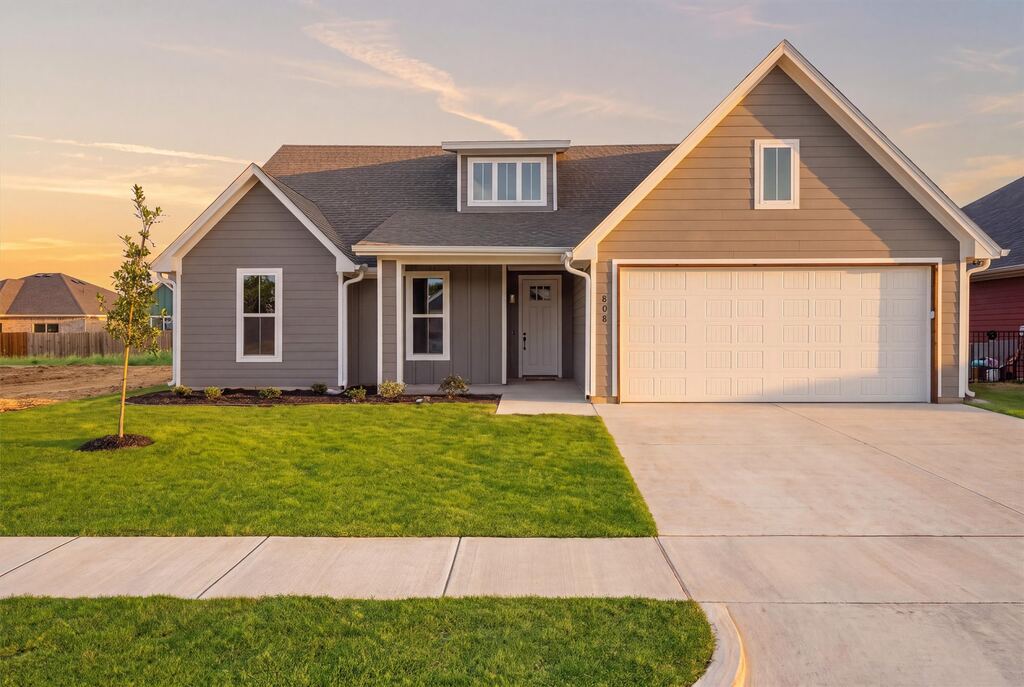 808 Lavender Court, Tolar, TX 76476 — photo 1