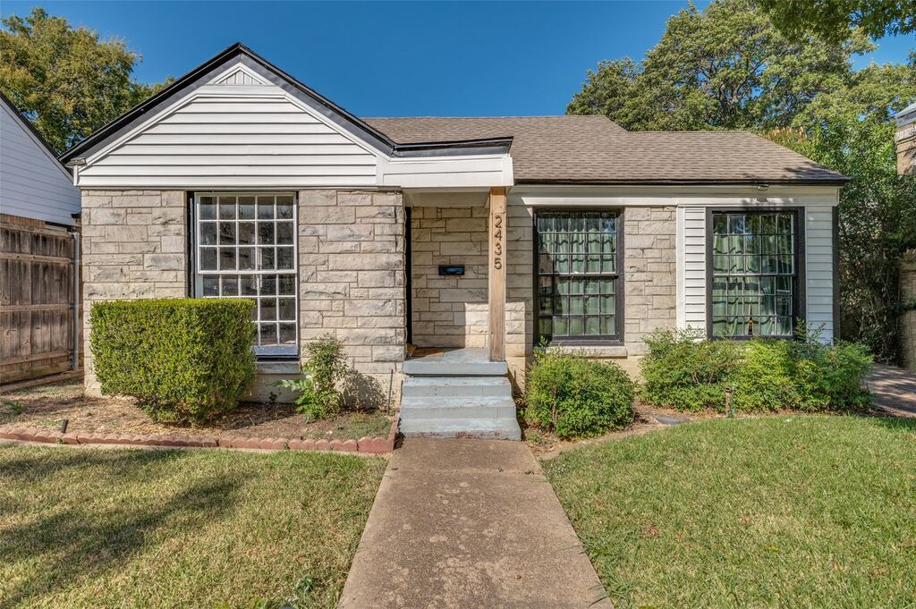2435 W 10th Street, Dallas, TX 75211 — photo 1