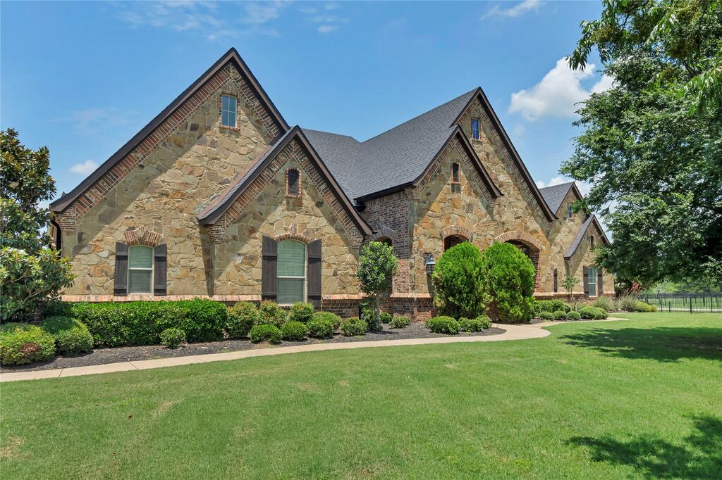 6412 Preferred Drive, Fort Worth, TX 76179 — photo 1
