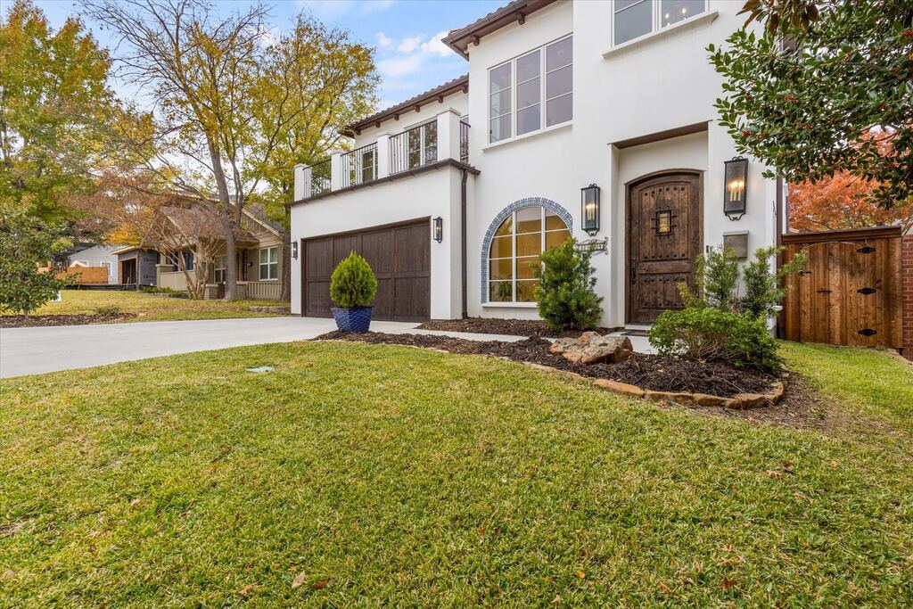 3904 W 5th Street, Fort Worth, TX 76107 — photo 1