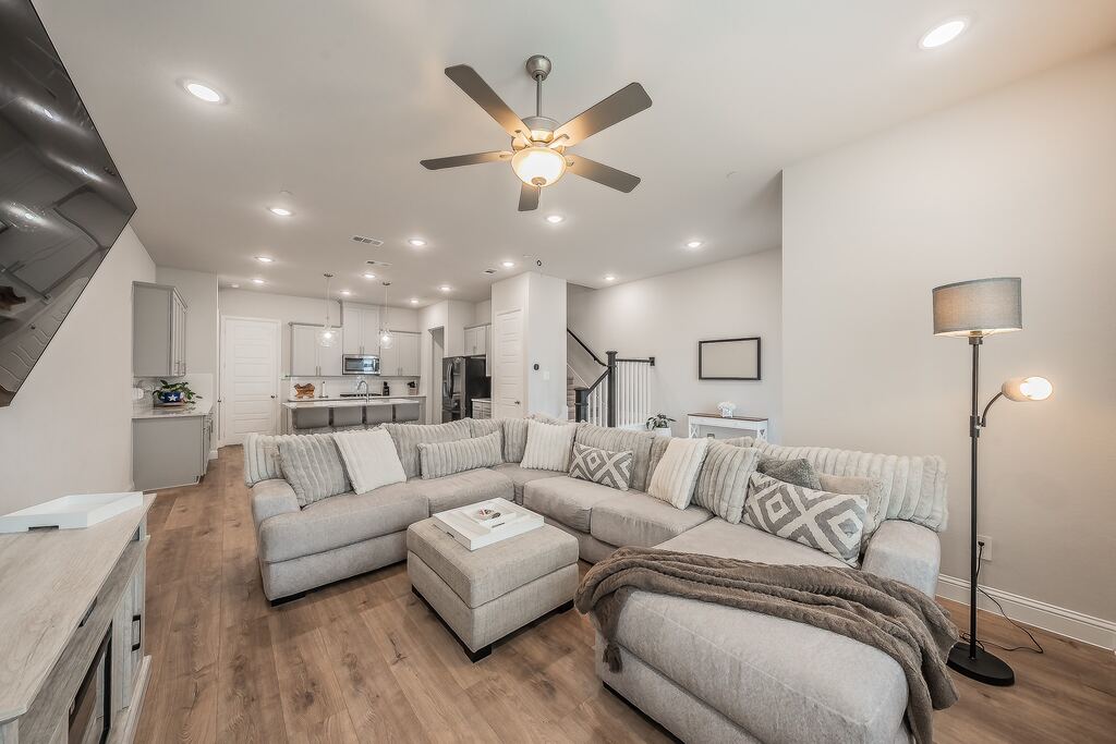 12933 Couture Drive, Farmers Branch, TX 75234 — photo 1