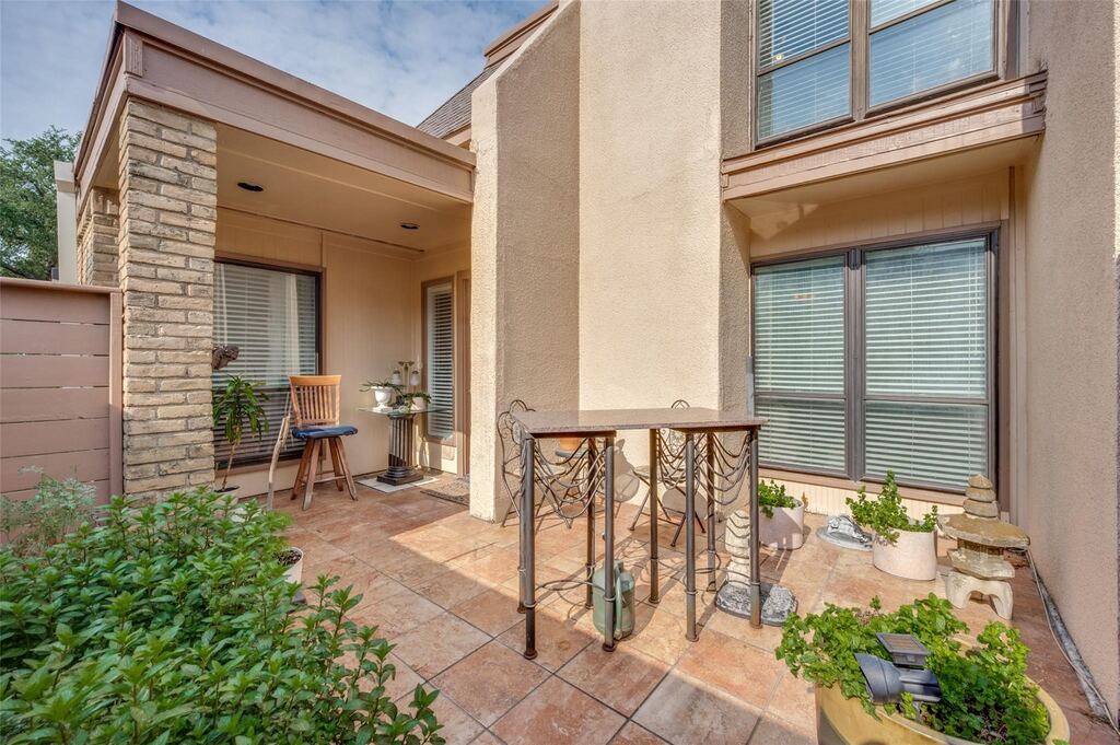3045 Park Lane 1001, Dallas, TX 75220 — photo 1