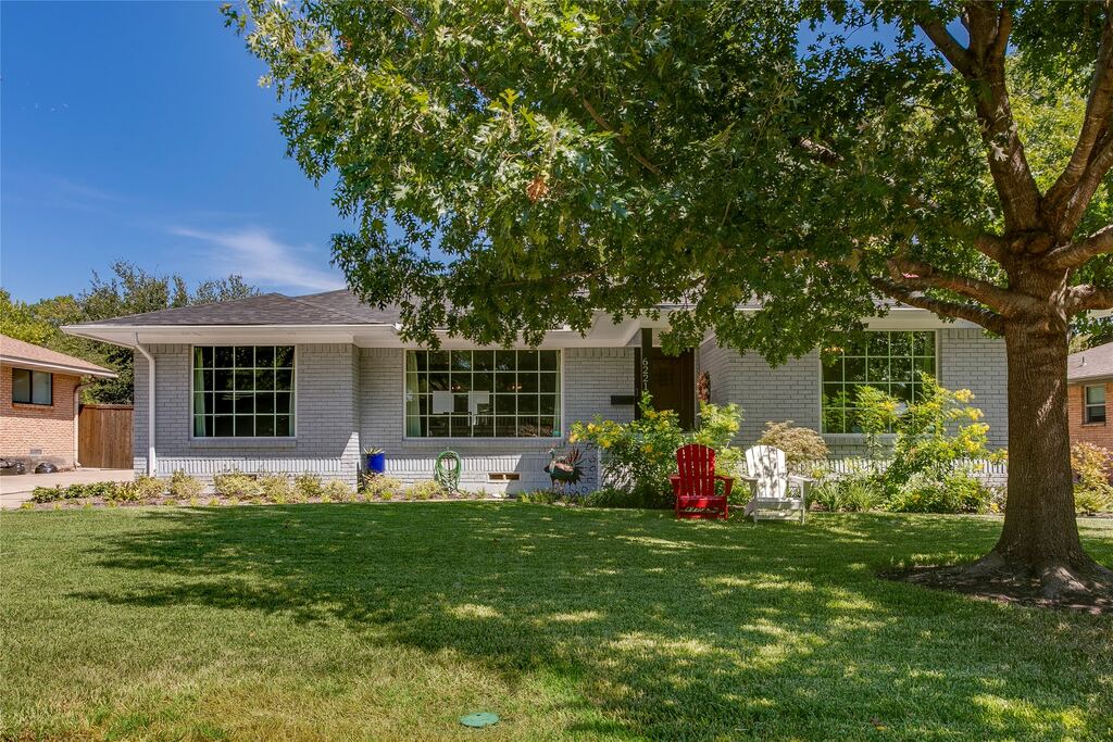 6221 Town Hill Lane, Dallas, TX 75214 — photo 1