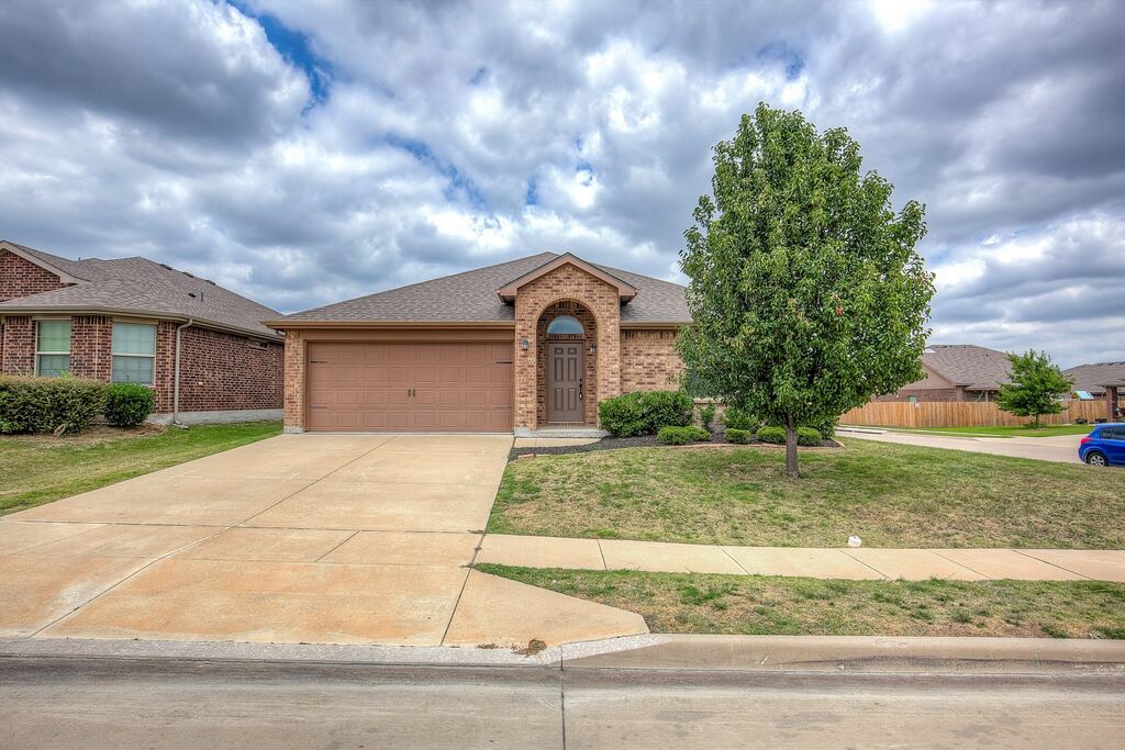 6300 Leaping Fawn Drive, Fort Worth, TX 76179 — photo 1