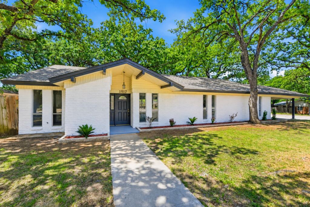 1917 Toplea Drive