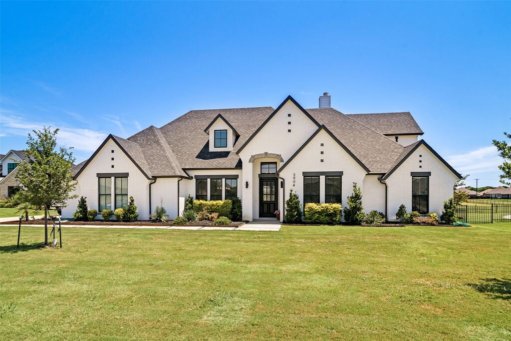 2904 Terrytown, Ennis, TX 75119 — photo 1
