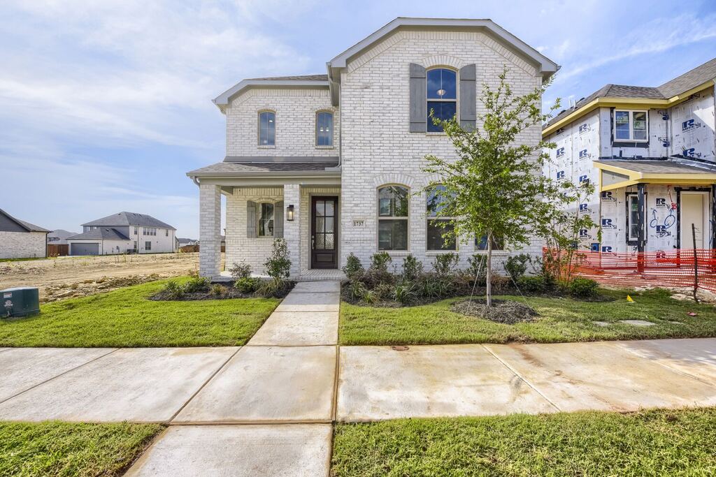 1737 Cornwall Avenue, Fort Worth, TX 76052 — photo 1