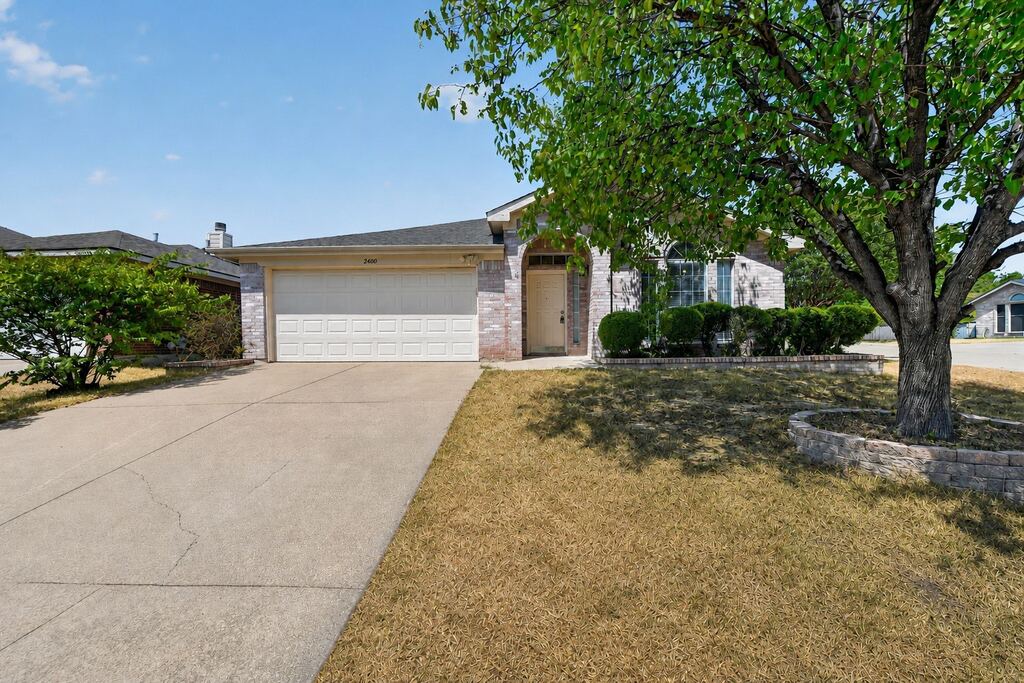2400 Nogales Drive, Fort Worth, TX 76108 — photo 1