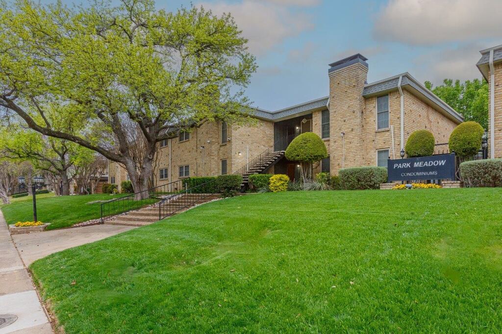 7721 Meadow Park Drive 102, Dallas, TX 75230 — photo 1
