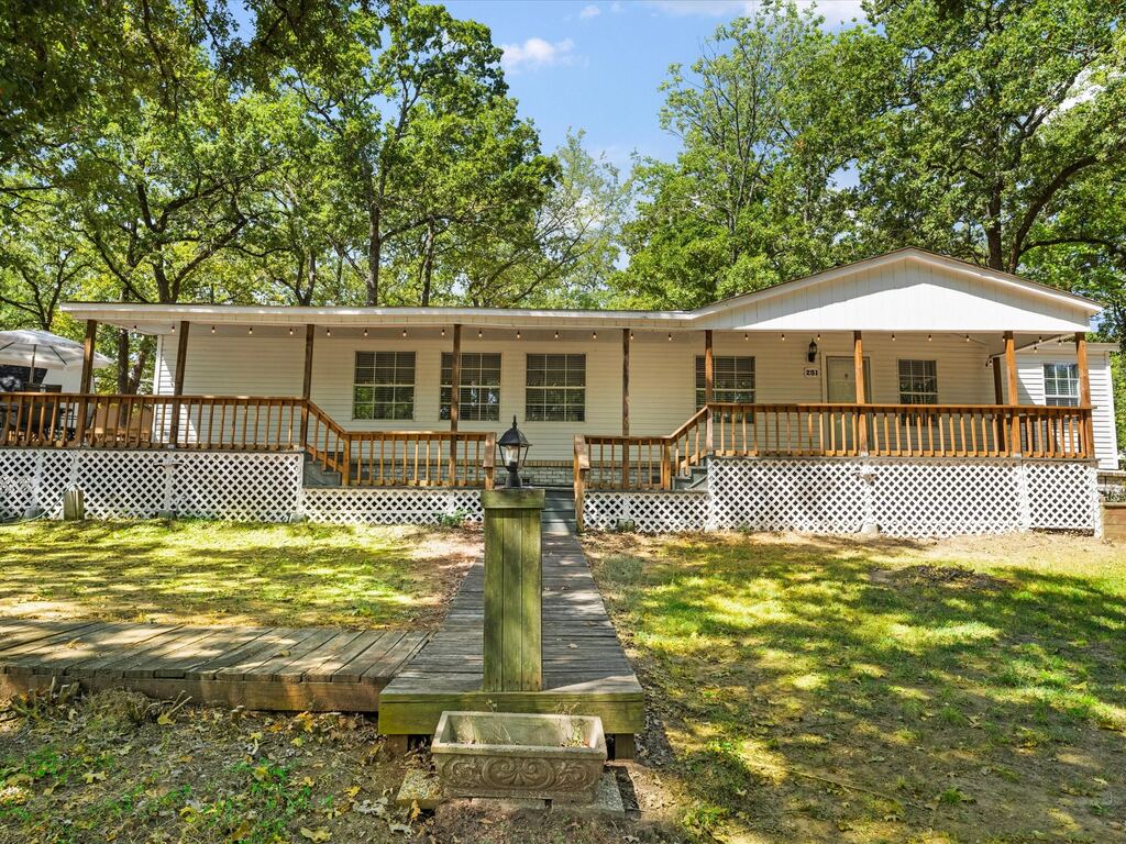 251 Knights Circle