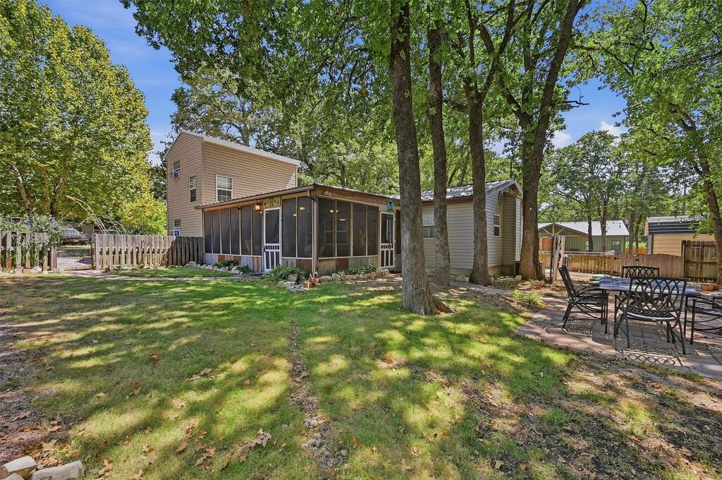 85 Scalock Drive, Gordonville, TX 76245 — photo 1