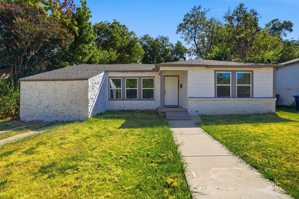 4601 Harwen Terrace, Fort Worth, TX 76133 — photo 1