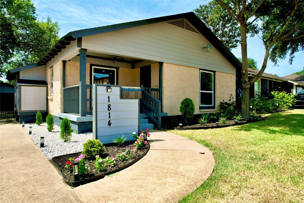 1814 Melbourne Avenue, Dallas, TX 75224 — photo 1