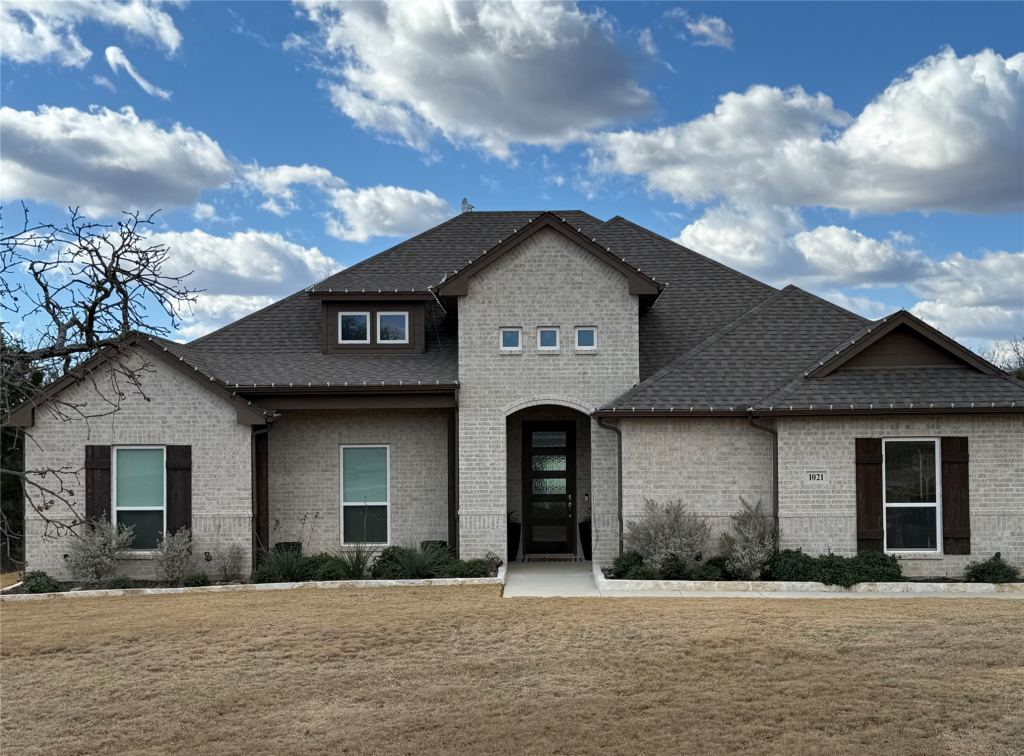 1021 Churchill Lane, Millsap, TX 76066 — photo 1