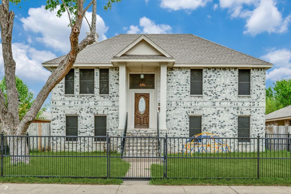4912 Trinity Cross Court, Dallas, TX 75236 — photo 1