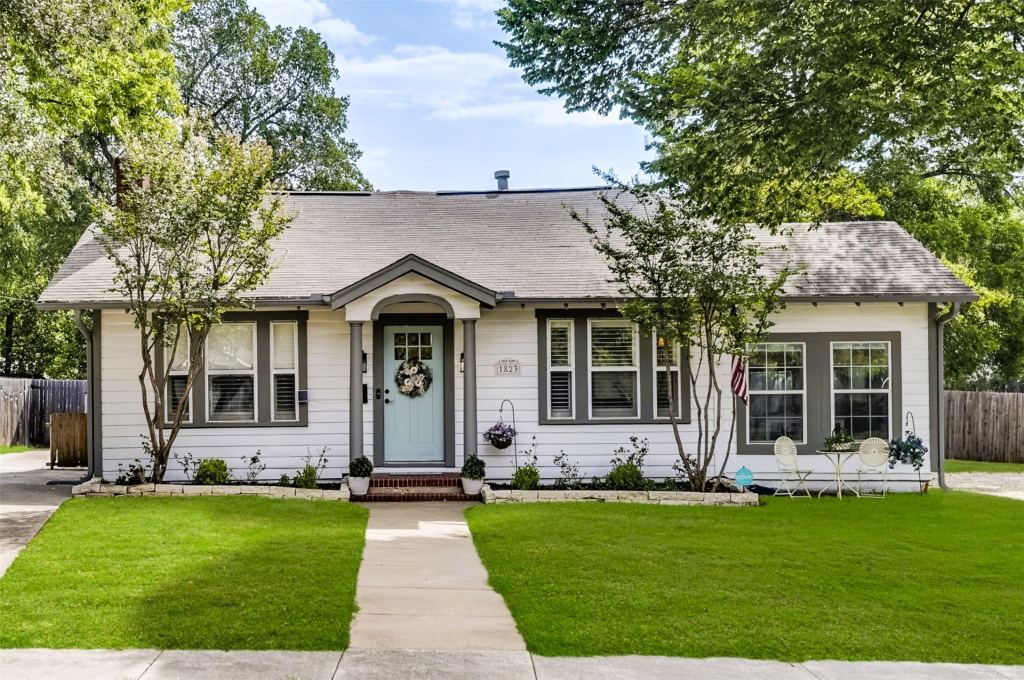 1823 Tremont Avenue, Fort Worth, TX 76107 — photo 1