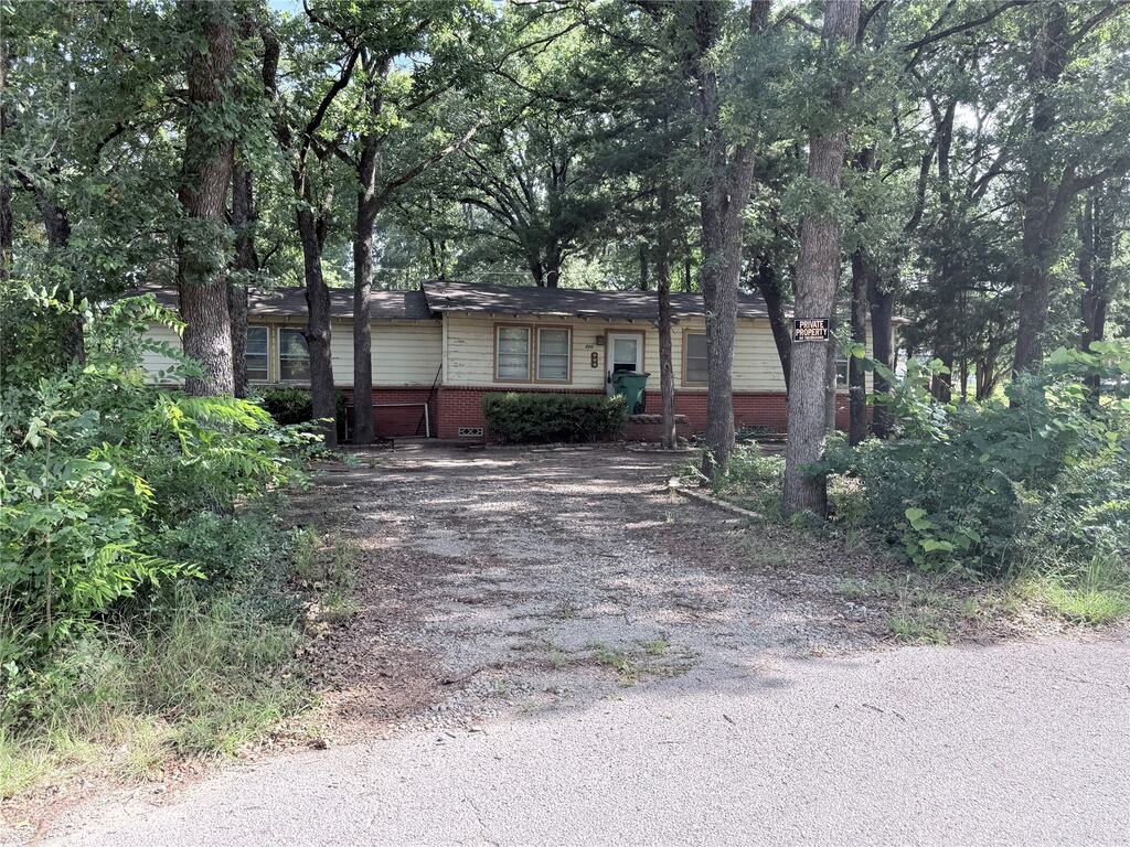 200 Braziel, East Tawakoni, TX 75472 — photo 1
