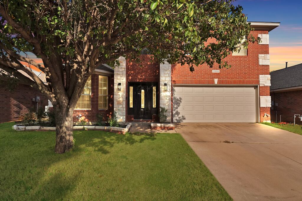 11005 Fawn Valley Drive, Fort Worth, TX 76140 — photo 1