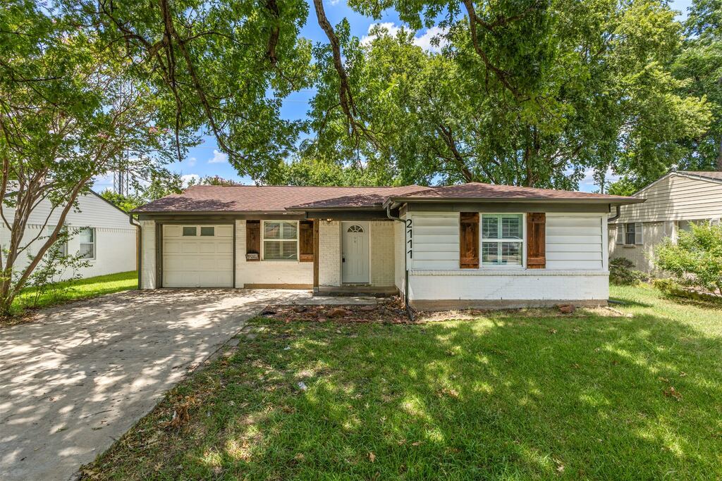 2111 El Capitan Drive, Dallas, TX 75228 — photo 1