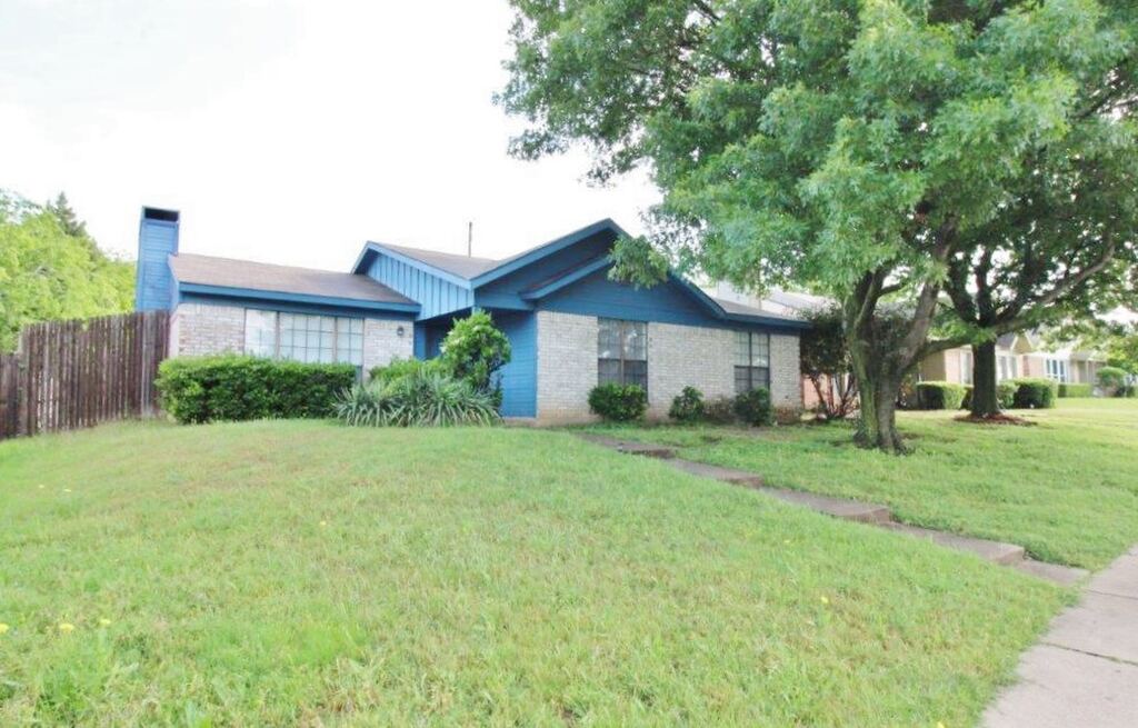 1019 Cedar Run Drive, Duncanville, TX 75137 — photo 1