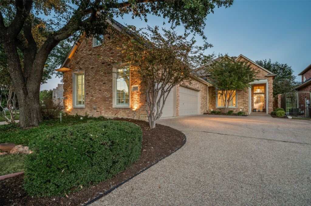 5660 Southern Hills Drive