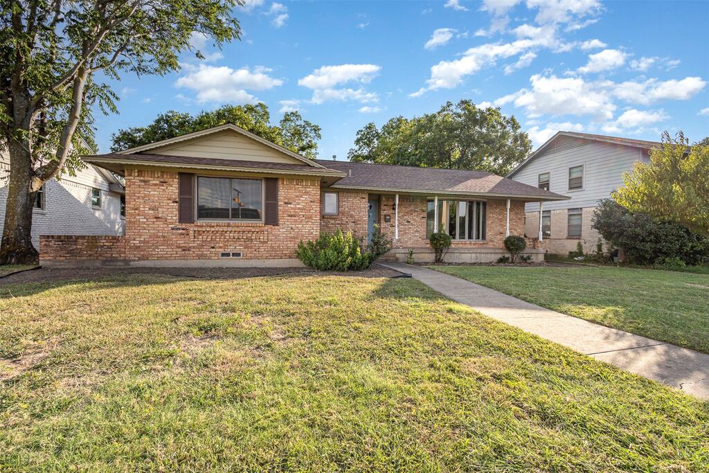 2640 Lakeland Drive, Dallas, TX 75228 — photo 1