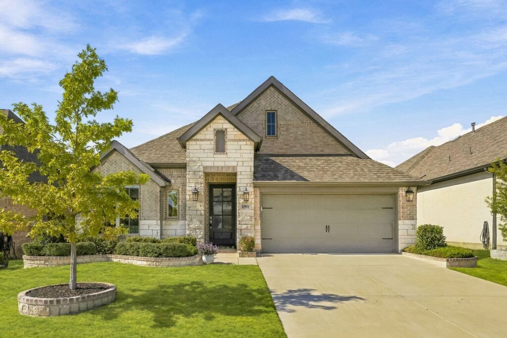 8901 Brandy Branch Way