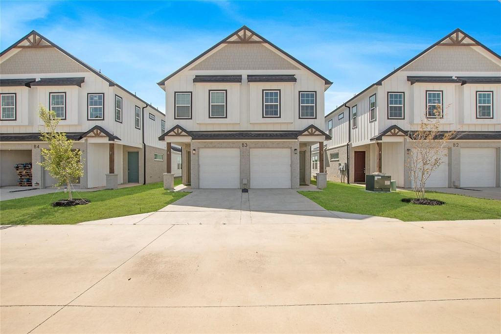 1319 W Main Street 1, Gun Barrel City, TX 75156 — photo 1